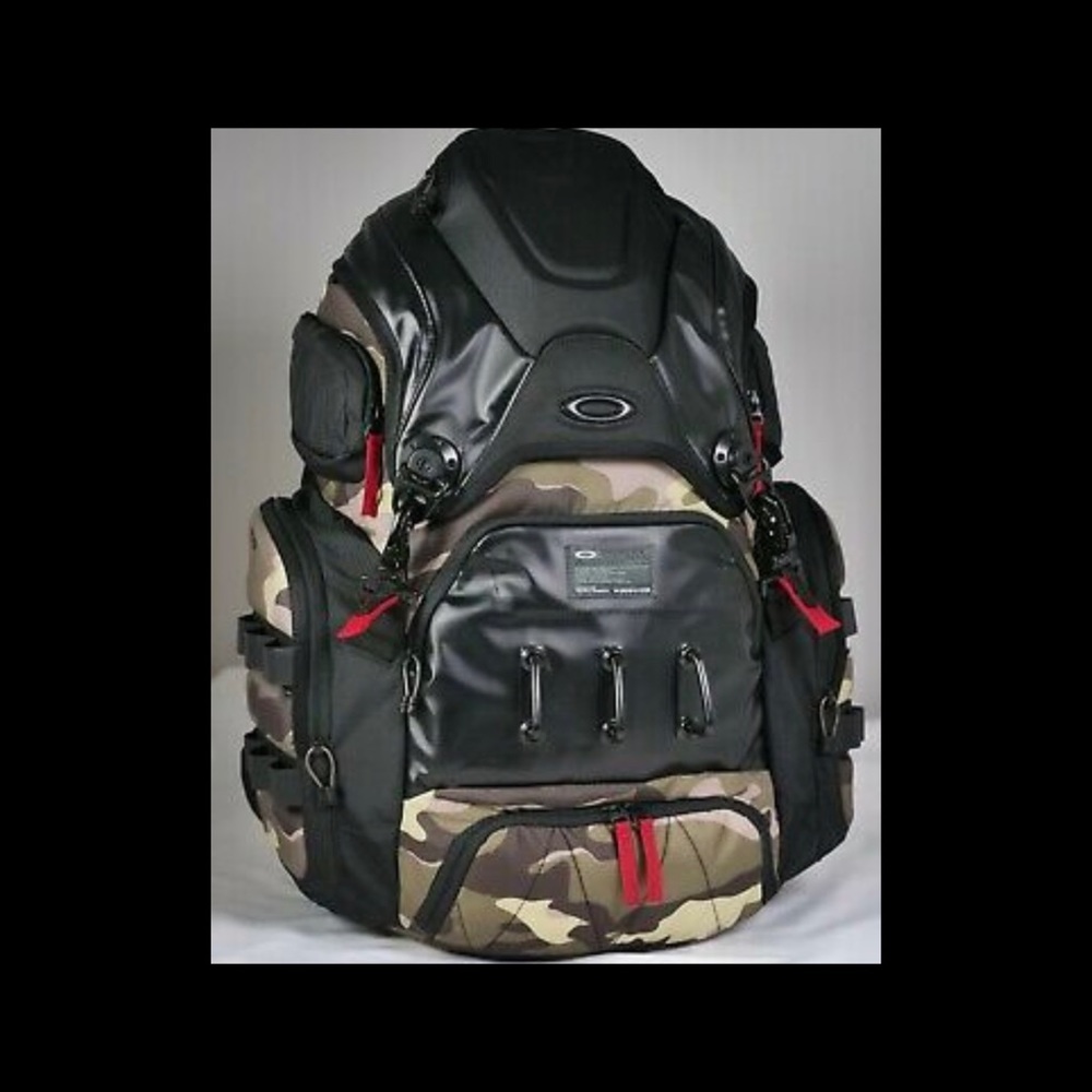 Oakley camo kitchen sink backpack